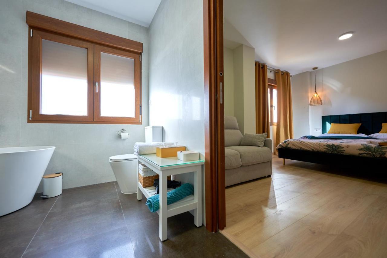 Duplex Casa De Las Argollas Grand Suite Parking Gratis Пласенсия Екстериор снимка