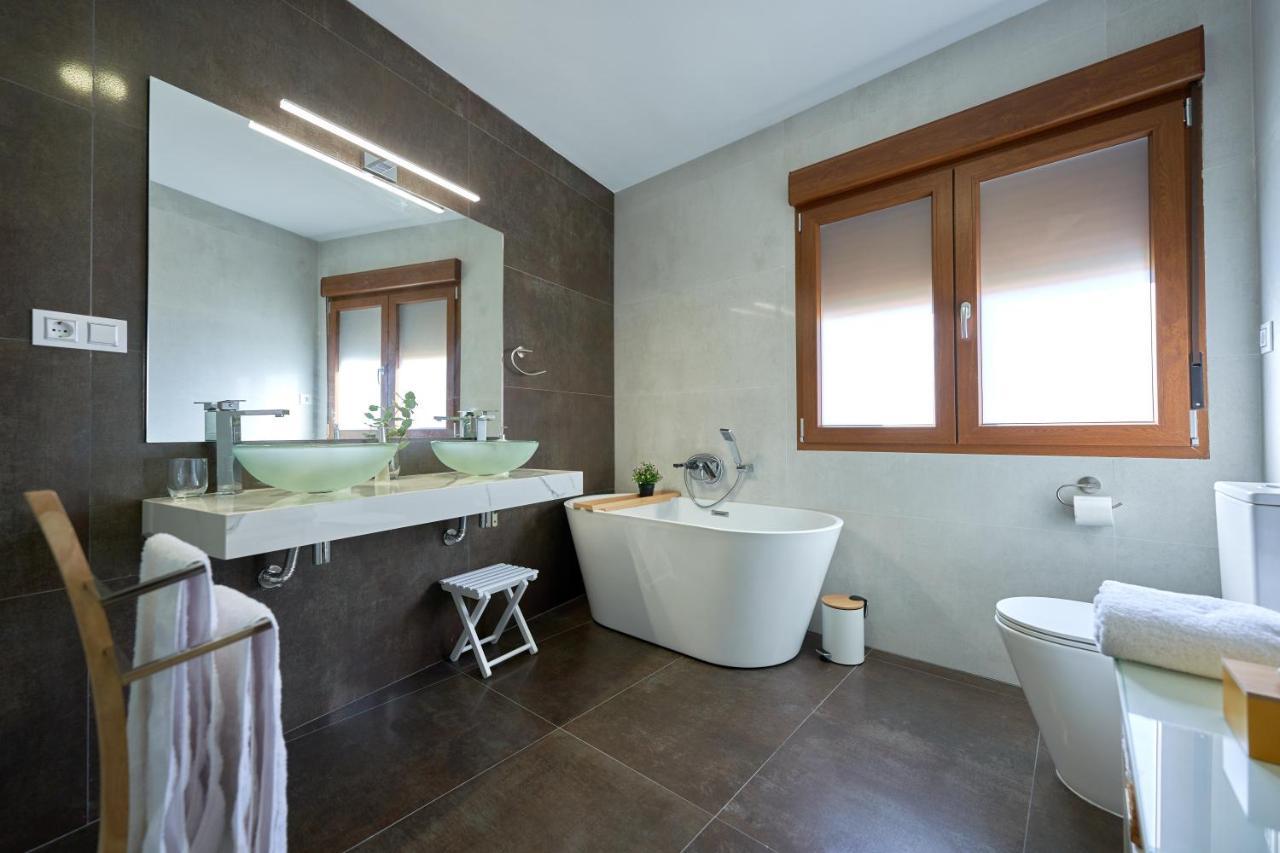Duplex Casa De Las Argollas Grand Suite Parking Gratis Пласенсия Екстериор снимка