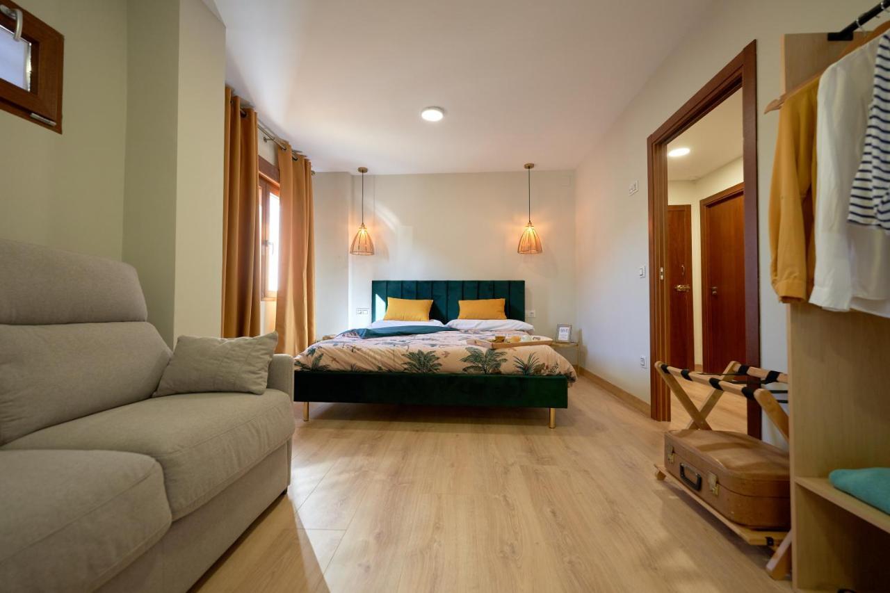 Duplex Casa De Las Argollas Grand Suite Parking Gratis Пласенсия Екстериор снимка