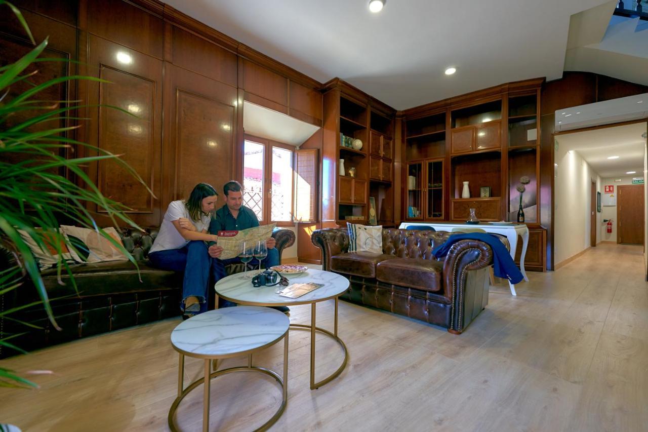 Duplex Casa De Las Argollas Grand Suite Parking Gratis Пласенсия Екстериор снимка